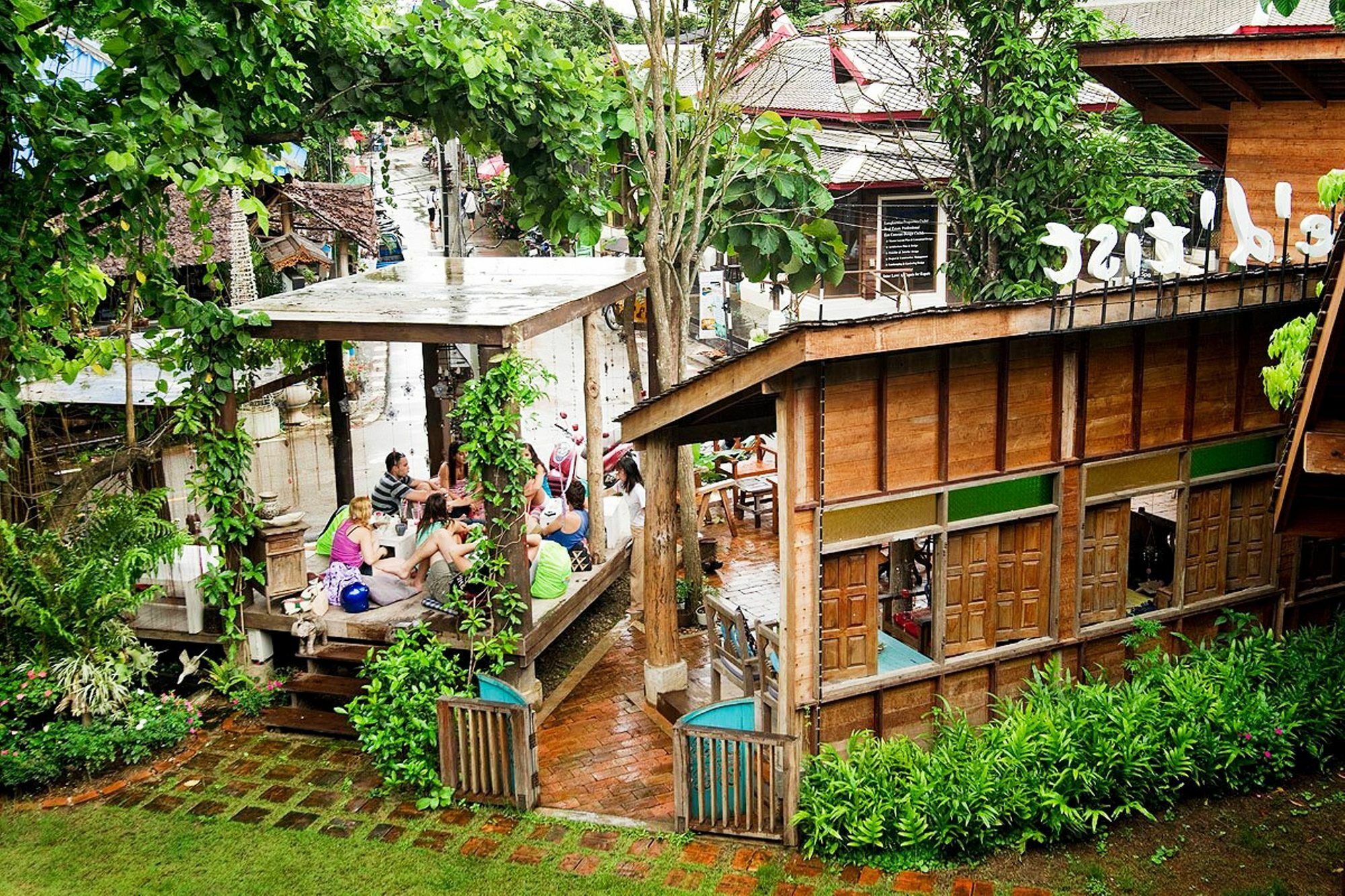 Hotel Des Artists Rose Of Pai Exterior photo